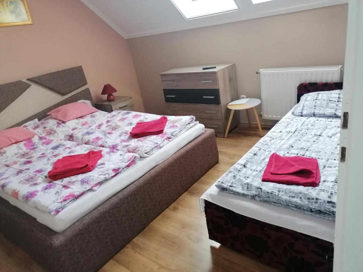 Bettina47 Apartman Hajdúszoboszló Eksteriør billede