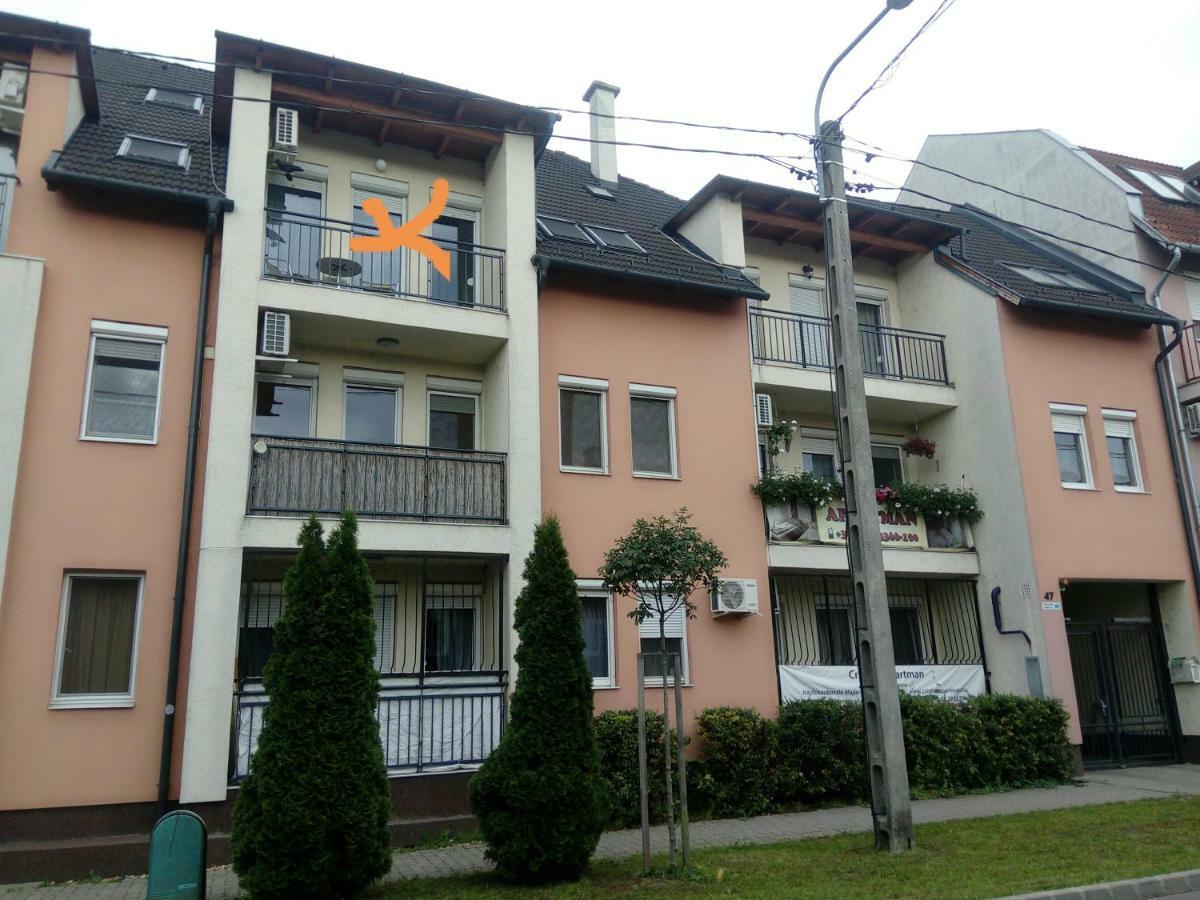 Bettina47 Apartman Hajdúszoboszló Eksteriør billede